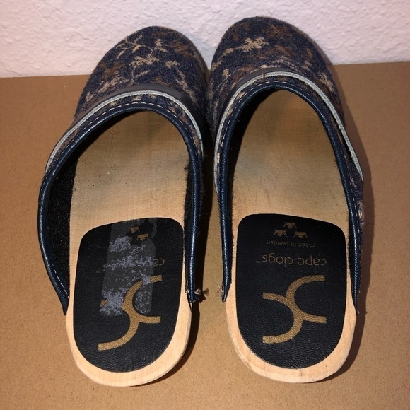 CAPE CLOGS Wooly Shoes Women's Size 5.5-6 Blue Handmade Floral Slip-Ons - Picture 7 of 12